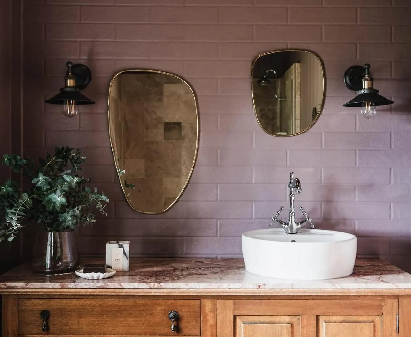 Luxe Hinterland Stay, Eastnor At Montville Estate 펜션