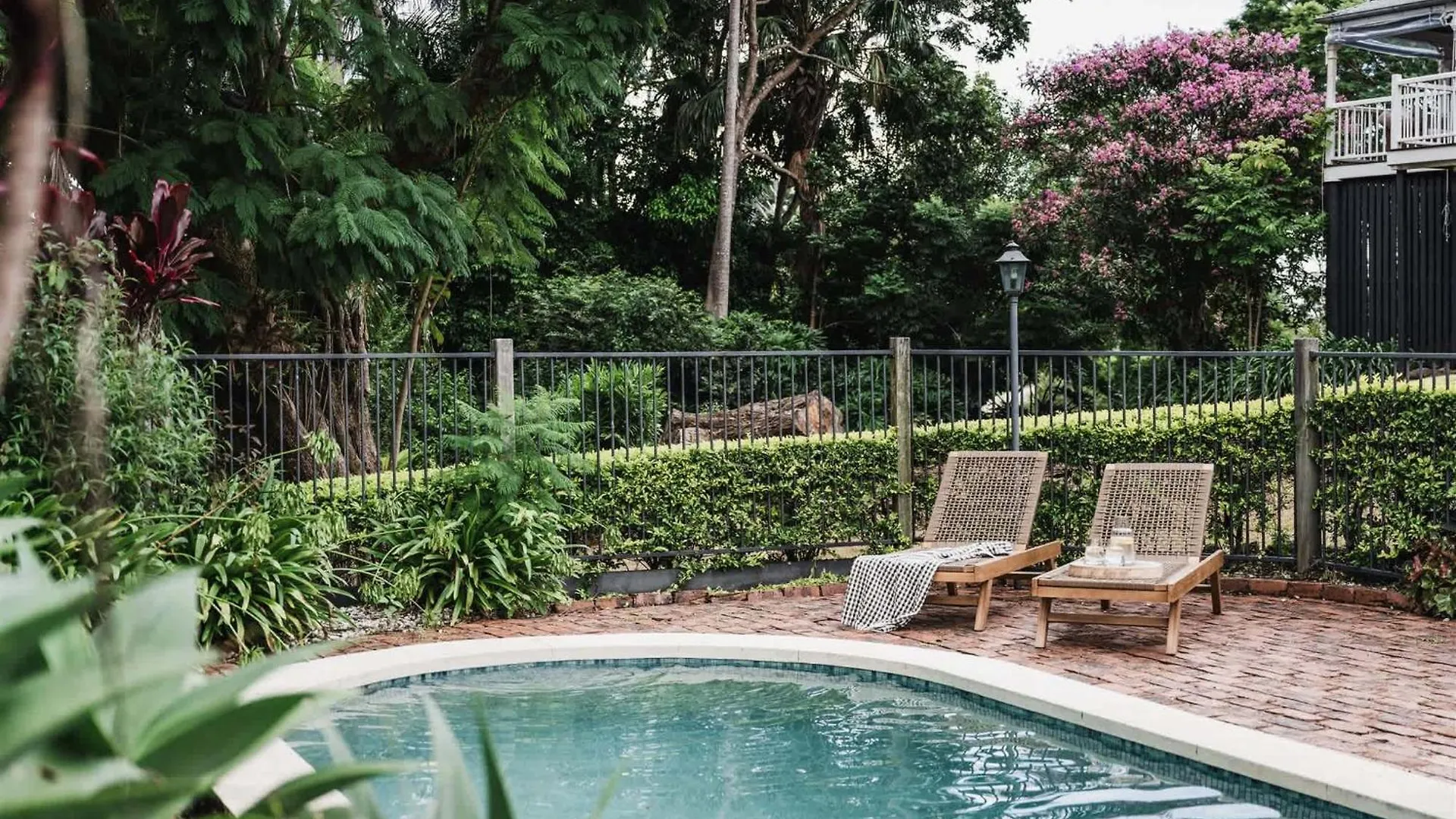 Luxe Hinterland Stay, Eastnor At Montville Estate